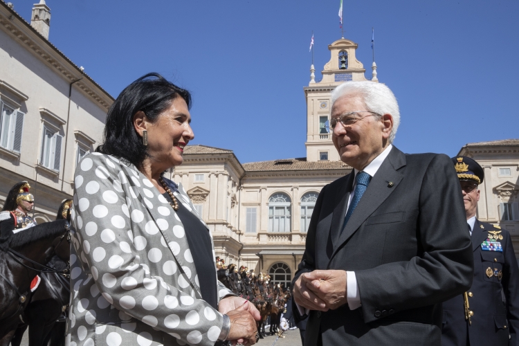 Il Presidente della Repubblica Sergio Mattarella con la Presidente della Georgia, Salomè Zourabichvili,al termine della Visita di Stato
