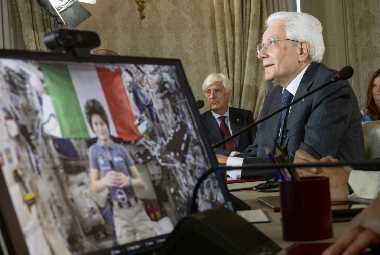 Il Presidente Sergio Mattarella in occasione del collegamento con l’astronauta Samantha Cristoforetti dalla Stazione Spaziale Internazionale