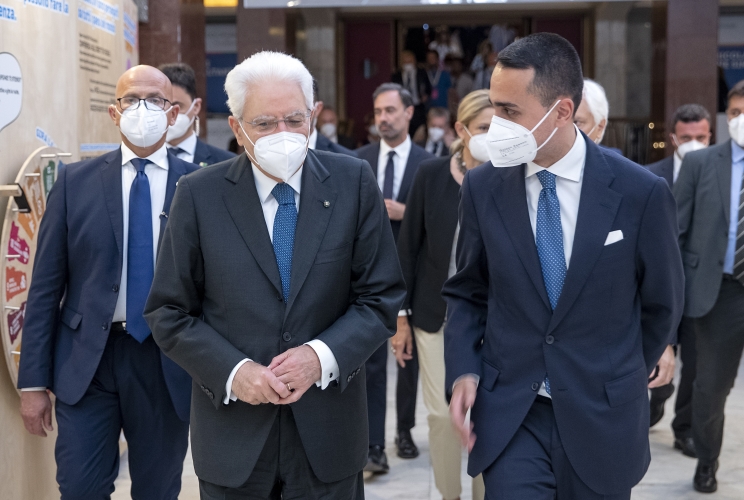 Il Presidente Sergio Mattarella con Luigi Di Maio, Ministro degli Affari Esteri e della Cooperazione Internazionale, alla conferenza sulla cooperazione allo sviluppo