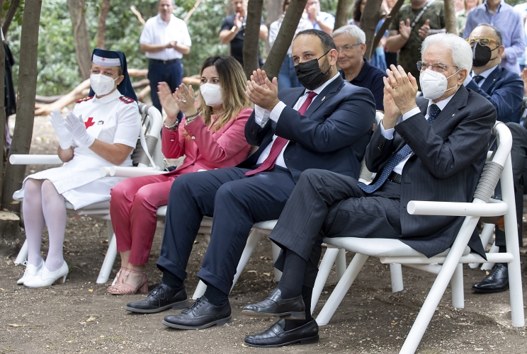 Il Presidente Sergio Mattarella in occasione della visita alla comunità e al centro terapeutico di Villa Maraini in occasione della giornata mondiale per la prevenzione e la lotta alle tossicodipendenze