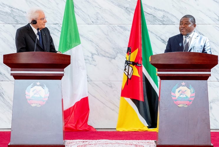 I Presidenti Mattarella e Nyusi nel corso delle dichiarazioni alla stampa