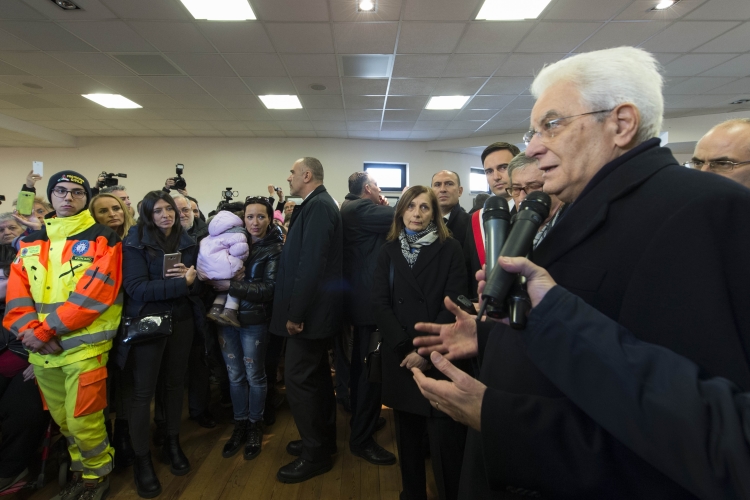 Il Presidente Sergio Mattarella incontra gli sfollati del terremoto ospitati nelle strutture 