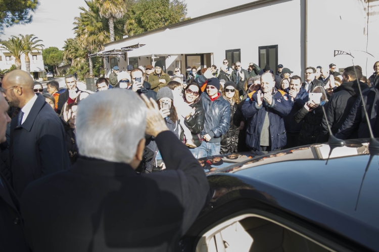 Il Presidente Sergio Mattarella al termine della visita 