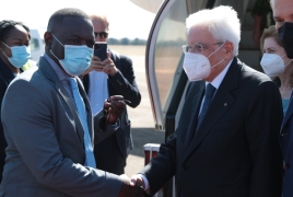 Il Presidente Mattarella con il Ministro dello Zambia a Livingstone