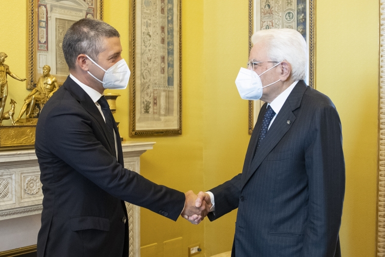 Il Presidente della Repubblica Sergio Mattarella incontra Andrea Poli Amministratore delegato del Gruppo Hub Editoriale 
