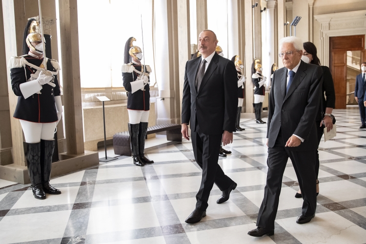 Il Presidente  della Repubblica Sergio Mattarella con Ilham Aliyev, Presidente della Repubblica dell’Azerbaigian
