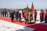 Mattarella depone una corona alla Statua di Madre Albania