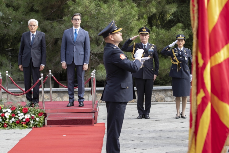 Il Presidente della Repubblica Sergio Mattarella con il Presidente della Repubblica di Macedonia del Nord, Stevo Pendarovski, riceve gli onori militari in occasione della visita Ufficiale

