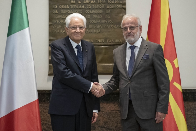 Il Presidente Sergio Mattarella con il Presidente dell'Assemblea della Repubblica di Macedonia del Nord, Talat Xhaferi