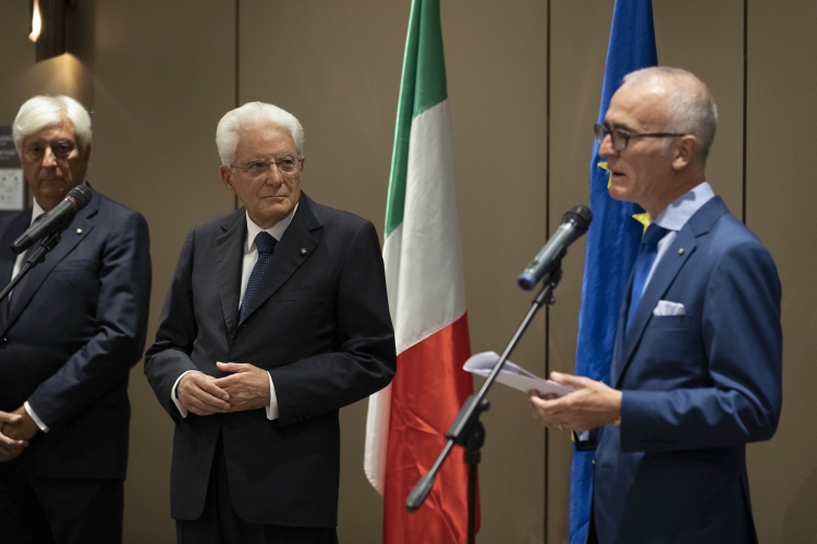 Il Presidente della Repubblica Sergio Mattarella incontra  una rappresentanza della collettività italiana a Skopje
