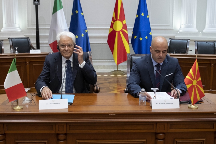 Il Presidente della Repubblica Sergio Mattarella con Dimitar Kovacevski Presidente del Governo
