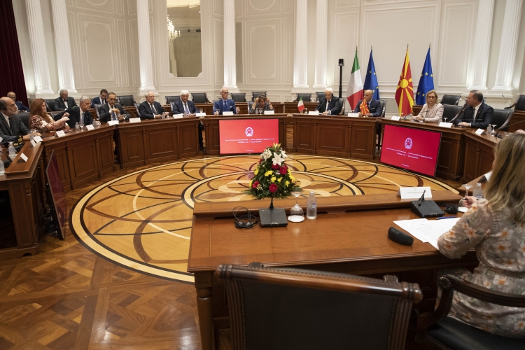 Il Presidente della Repubblica Sergio Mattarella con Dimitar Kovacevski Presidente del Governo
