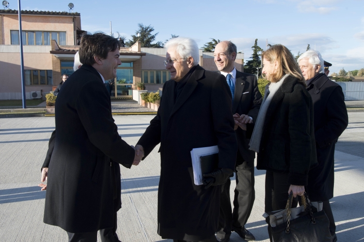 Il Presidente della Repubblica Sergio Mattarella con il Sottosegretario Vincenzo Amendola 