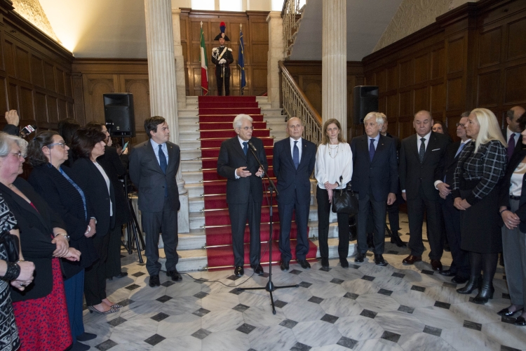 Il Pesidente della Repubblica Sergio Mattarella con l'Amasciatore d'Italia