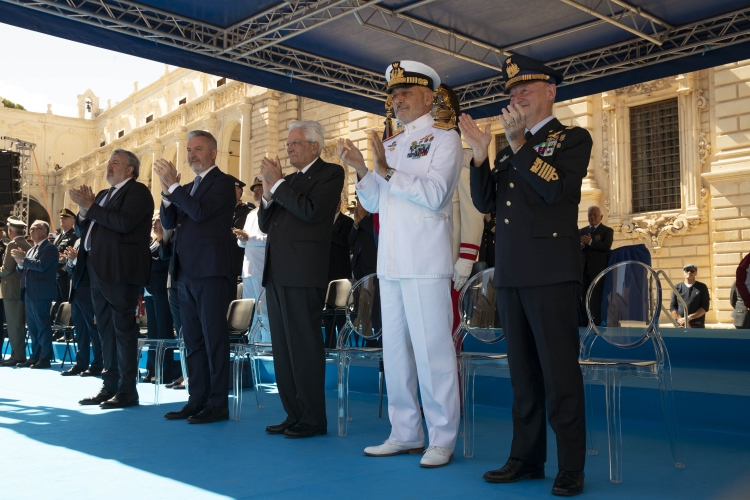 Il Presidente della Repubblica Sergio Mattarella durante la  cerimonia di consegna delle Aquile di pilota militare 