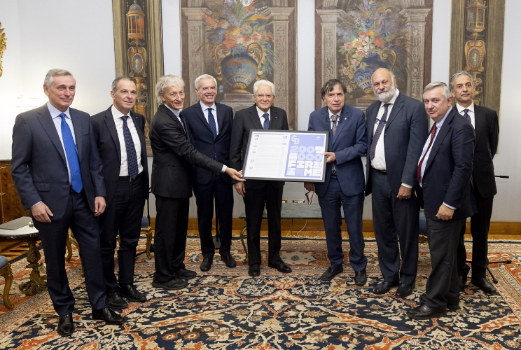 Il Presidente Sergio Mattarella nel corso dell'incontro con il Prof. Giorgio Parisi, Premio Nobel per la fisica, con una delegazione 
