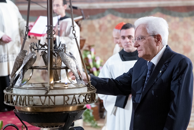  Il Presidente della Repubblica Sergio Mattarella in occasione della cerimonia di accensione della Lampada di San Francesco
