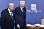 Mattarella accolto dal Presidente della Repubblica di Malta, George William Vella