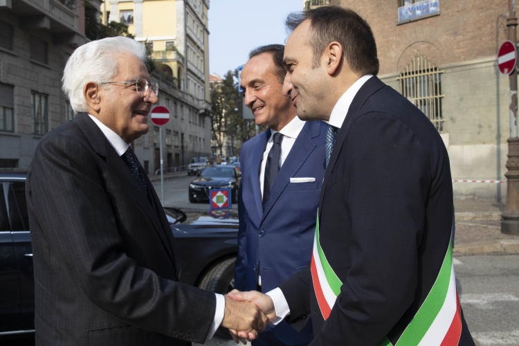 Il Presidente della Repubblica Sergio Mattarella con Stefano Lo Russo, Sindaco della città metropolitana di Torino, in occasione della cerimonia d’inaugurazione dell’anno accademico-scolastico 2022/2023 degli Istituti di formazione militare dell’Esercito 
