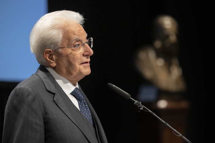 Il Presidente della Repubblica Sergio Mattarella al Teatro Giorgio Busca di Alba,in occasione della cerimonia commemorativa in onore di Michele Coppino per il bicentenario della nascita e di Giuseppe Fenoglio per il centenario della nascita 