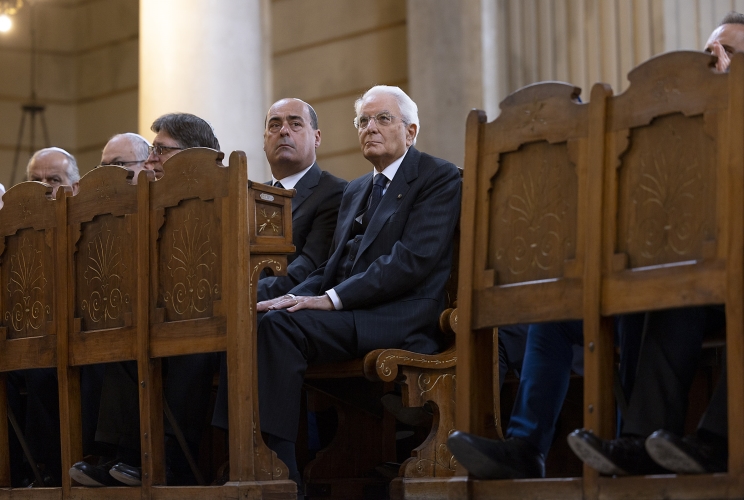 Il Presidente Sergio Mattarella con il Rav. Riccardo Shemuel Di Segni, Rabbino Capo della Comunità Ebraica di Roma. in occasione della visita al Tempio Maggiore nel 40° anniversario dell’attentato del 9 ottobre 1982, e dei feriti poi defunti