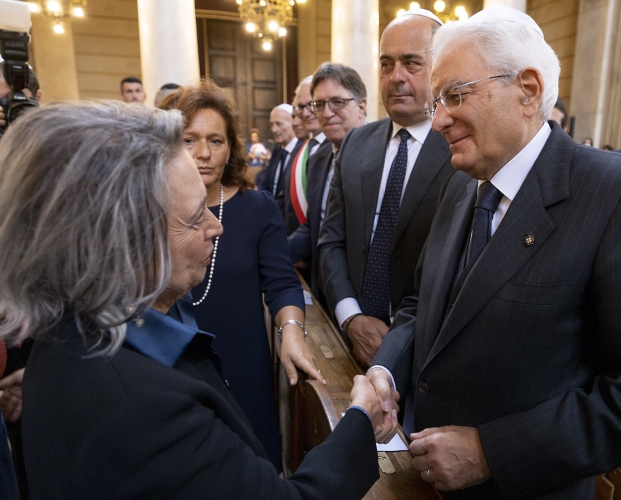 Il Presidente Sergio Mattarella con Daniela Gaj, mamma di Stefano Gaj Tachè