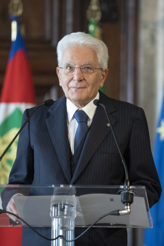 Il Presidente della Repubblica Sergio Mattarella durante il suo intervento alla cerimonia di consegna delle insegne di Cavaliere dell’Ordine “Al Merito del Lavoro” ai Cavalieri del Lavoro nominati il 2 giugno 2022
