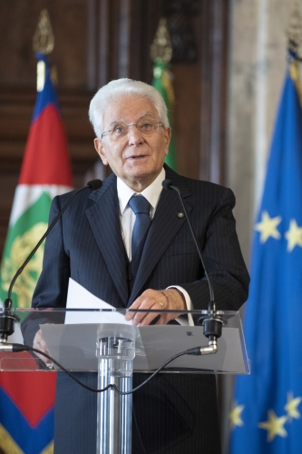 Il Presidente della Repubblica Sergio Mattarella durante il suo intervento alla cerimonia di consegna delle insegne di Cavaliere dell’Ordine “Al Merito del Lavoro” ai Cavalieri del Lavoro nominati il 2 giugno 2022
