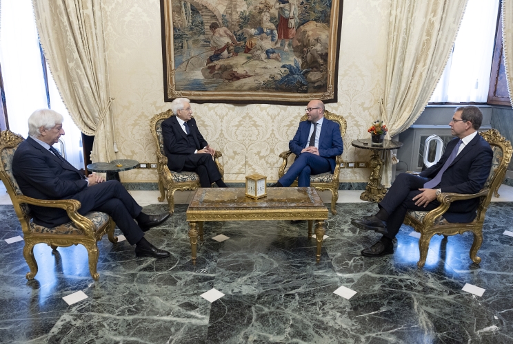 Il Presidente Sergio Mattarella nel corso dei colloqui con Lorenzo Fontana, Presidente della Camera dei deputati
