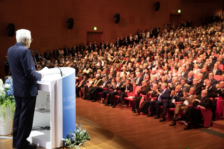 Il Presidente della Repubblica Sergio Mattarella durante il suo intervento in occasione dell’incontro internazionale per la Pace dal titolo “Il grido della Pace – Religioni e Culture in dialogo” 
