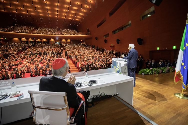 Il Presidente della Repubblica Sergio Mattarella durante il suo intervento in occasione dell’incontro internazionale per la Pace dal titolo “Il grido della Pace – Religioni e Culture in dialogo” 
