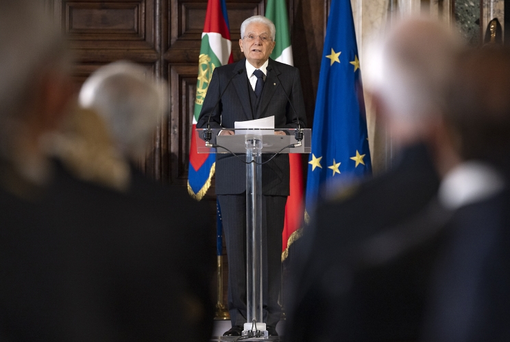 Il Presidente Sergio Mattarella in occasione della cerimonia di consegna delle insegne dell’Ordine Militare d’Italia, nella ricorrenza del Giorno dell’Unità Nazionale e Giornata delle Forze Armate