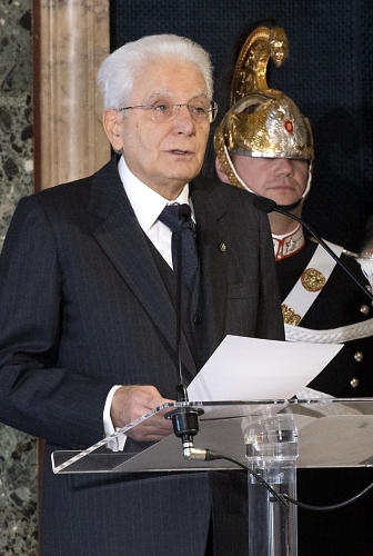 Il Presidente Sergio Mattarella in occasione della cerimonia di consegna delle insegne dell’Ordine Militare d’Italia, nella ricorrenza del Giorno dell’Unità Nazionale e Giornata delle Forze Armate