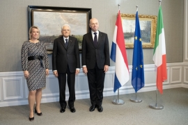Il Presidente della Repubblica Sergio Mattarella con il Presidente del Senato, Jan Anthoine Bruijn, e Roelien Kamminga, Vice Presidente della Camera dei Rappresentanti, in occasione della visita di Stato nel Regno dei Paesi Bassi
