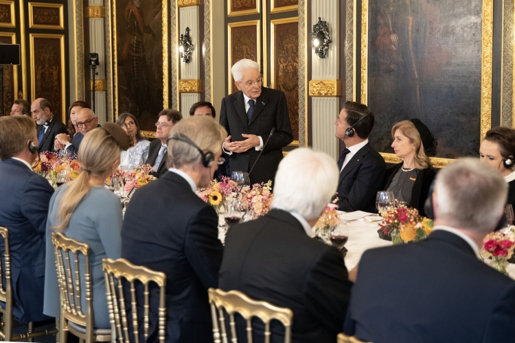 Il Presidente della Repubblica Sergio Mattarella con le Loro Maestà il Re Willem Alexander e la Regina Máxima e il Primo Ministro del Regno dei Paesi Bassi, Mark Rutte, in occasione della visita di Stato nel Regno dei Paesi Bassi
