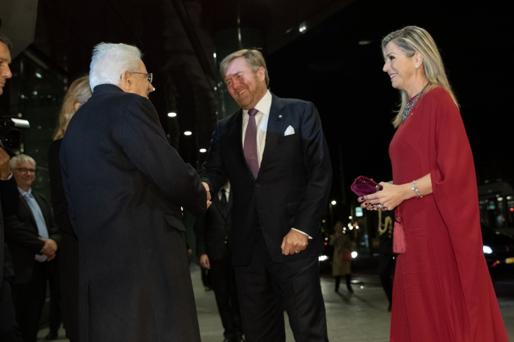 Il Presidente della Repubblica Sergio Mattarellae e la Sig.ra Laura,con le Loro Maestà il Re Willem Alexander e la Regina Máxima,in occasione del concerto di Beatrice e Ludovica Rana 
