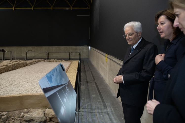 Il Presidente della Repubblica Sergio Mattarella e la Sig.ra Laura, al Thermenmuseum di Heerlen in occasione della visita di Stato nel Regno dei Paesi Bassi
