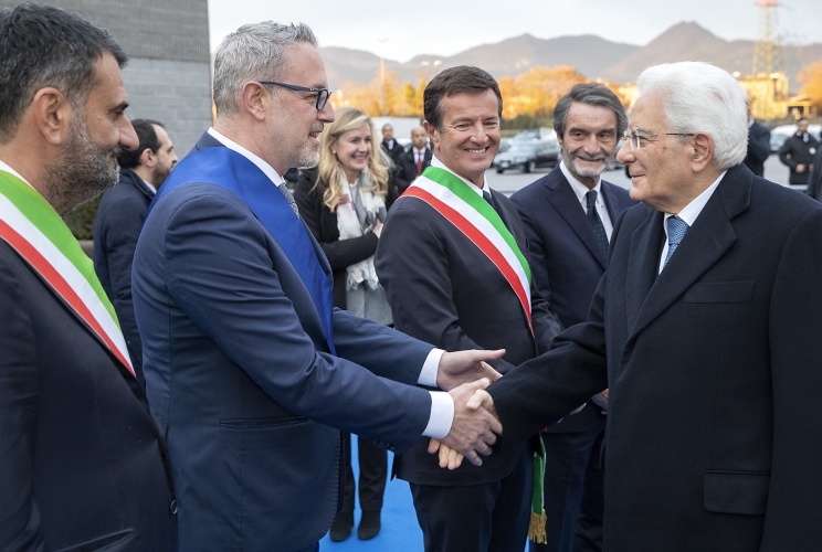  Il Presidente della Repubblica Sergio Mattarella con Attilio Fontana, Presidente della Regione Lombardia, Giorgio Gori, Sindaco di Bergamo, Pasquale Gandolfi, Presidente della Provincia di Bergamo e Antonio Decaro, Presidente dell’ANCI