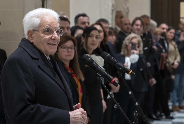 Il Presidente della Repubblica Sergio Mattarella nel corso dell'incontro con il personale dell'Ambasciata d'Italia a Berna