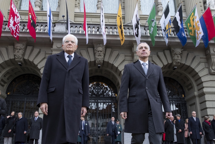  Il Presidente della Repubblica Sergio Mattarella con il Presidente della Confederazione Svizzera Ignazio Cassis in occasione della cerimonia di benvenuto