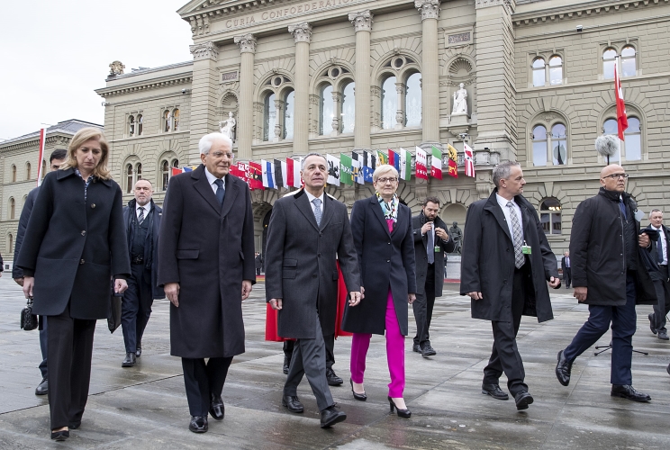 Il Presidente della Repubblica Sergio Mattarella con il Presidente della Confederazione Svizzera Ignazio Cassis in occasione della cerimonia di benvenuto