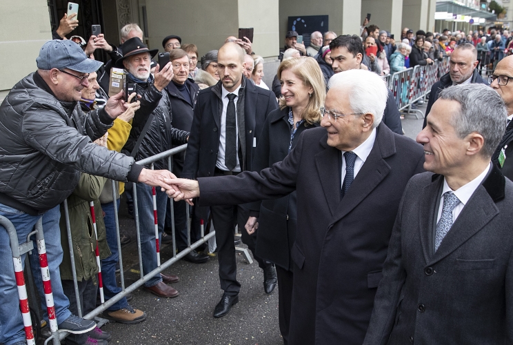 Il Presidente della Repubblica Sergio Mattarella con il Presidente della Confederazione Svizzera Ignazio Cassis al termine della cerimonia di benvenuto