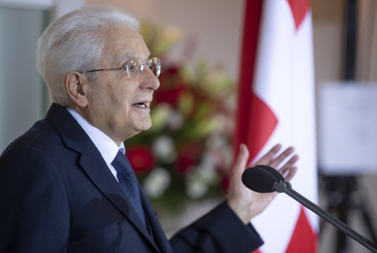 Il Presidente della Repubblica Sergio Mattarella rivolge il suo indirizzo di saluto al Presidente della Confederazione Svizzera Ignazio Cassis