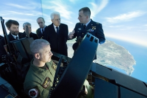 Il Presidente Sergio Mattarella visita i sistemi di simulazione del Ground Based Training System 