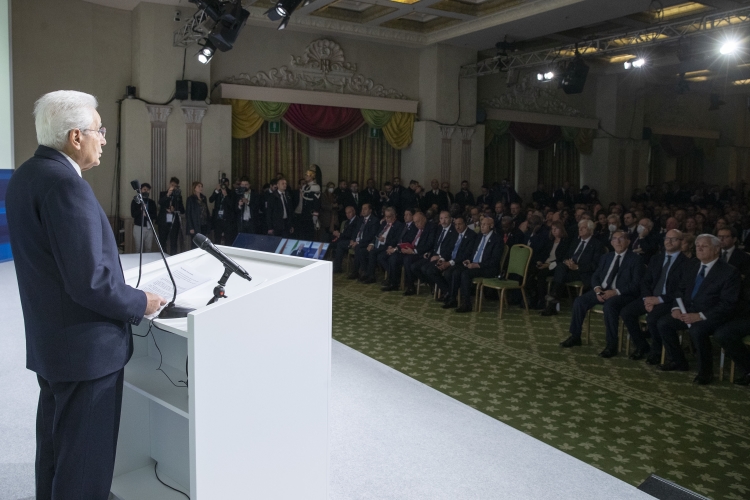 Il Presidente della Repubblica Sergio Mattarella durante il suo intervento, alla cerimonia di apertura della VIII edizione della Conferenza Internazionale Rome MED Dialogues 
