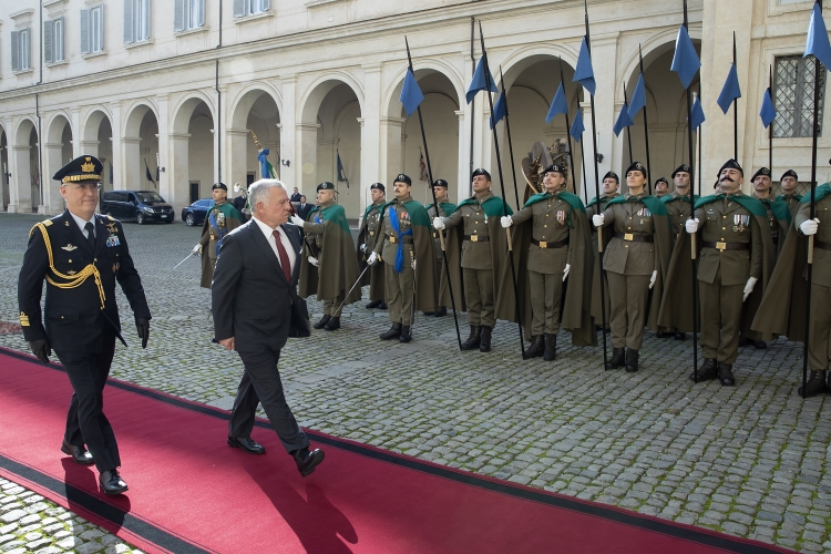 Il Consigliere Militare del Presidente della Repubblica,Gen.S.A.Gianni Candotti,accoglie S.M. Re Abdullah II del Regno Hashemita di Giordania
