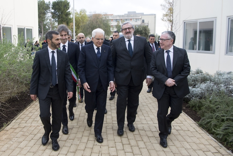 Il Presidente Sergio Mattarella nel corso della visita all’Istituto di Nanotecnologia del Centro Nazionale delle Ricerche