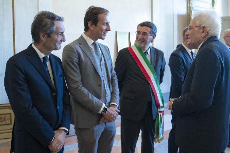 Il Presidente della Repubblica Sergio Mattarella a Monza accolto da Attilio Fontana, Presidente della Regione Lombardia,da Massimiliano Fedriga, Presidente della Conferenza delle Regioni e delle Province autonome,e da da Paolo Pilotto, Sindaco di Monza, in occasione della prima edizione di “L’Italia delle Regioni – Festival delle Regioni e delle Province autonome”  
