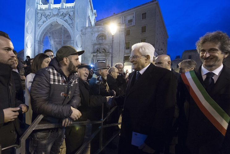 Il Presidente Sergio Mattarella incontra i cittadini a Lecce con il Sindaco Paolo Perrone