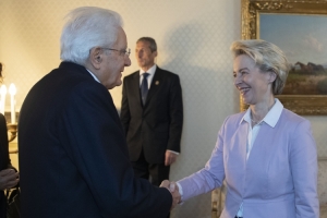 Il Presidente della Repubblica Sergio Mattarella accoglie Ursula Von der Leyen, Presidente della Commissione europea
